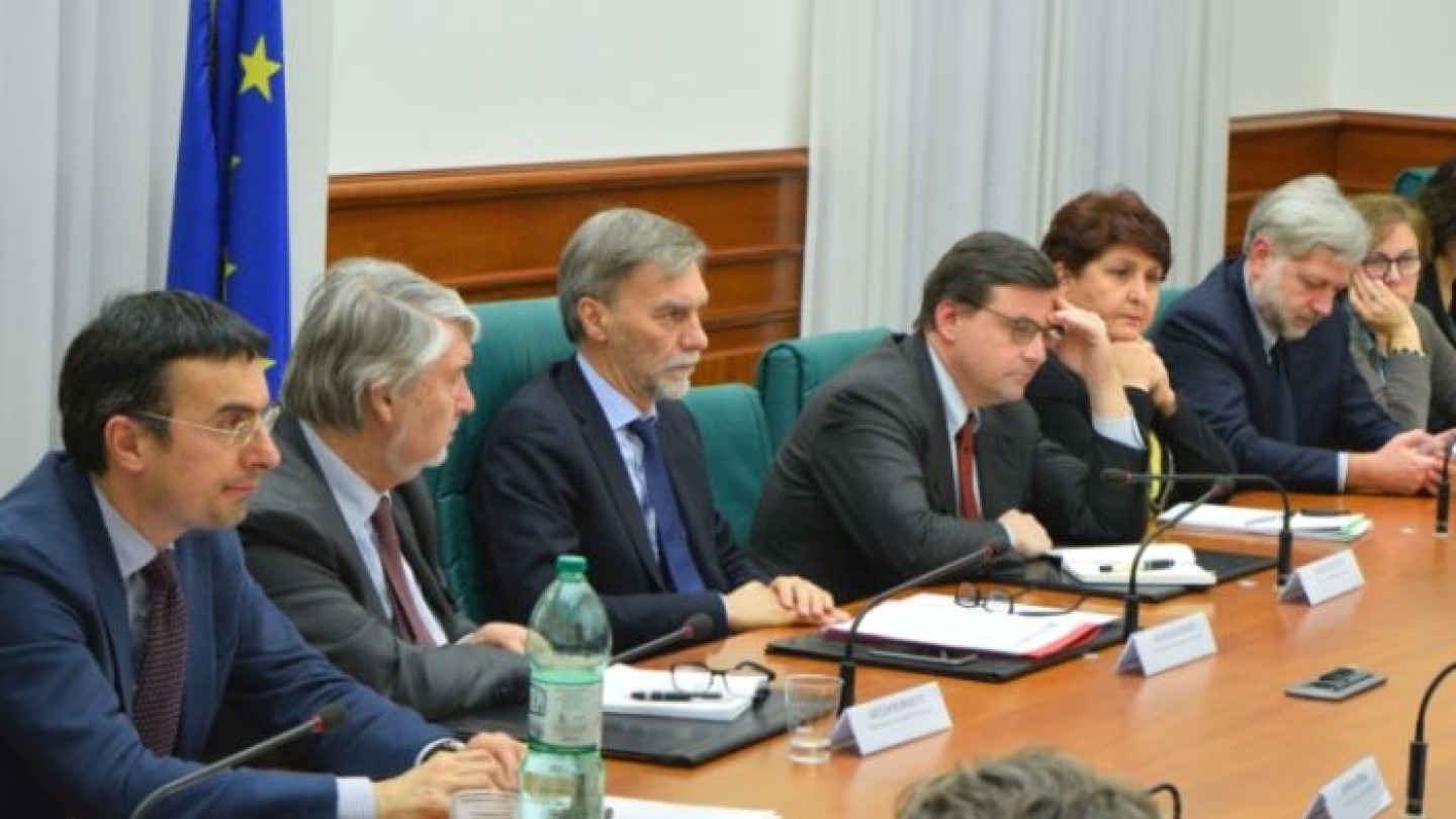 Tavolo Governo-Sindacati Alitalia