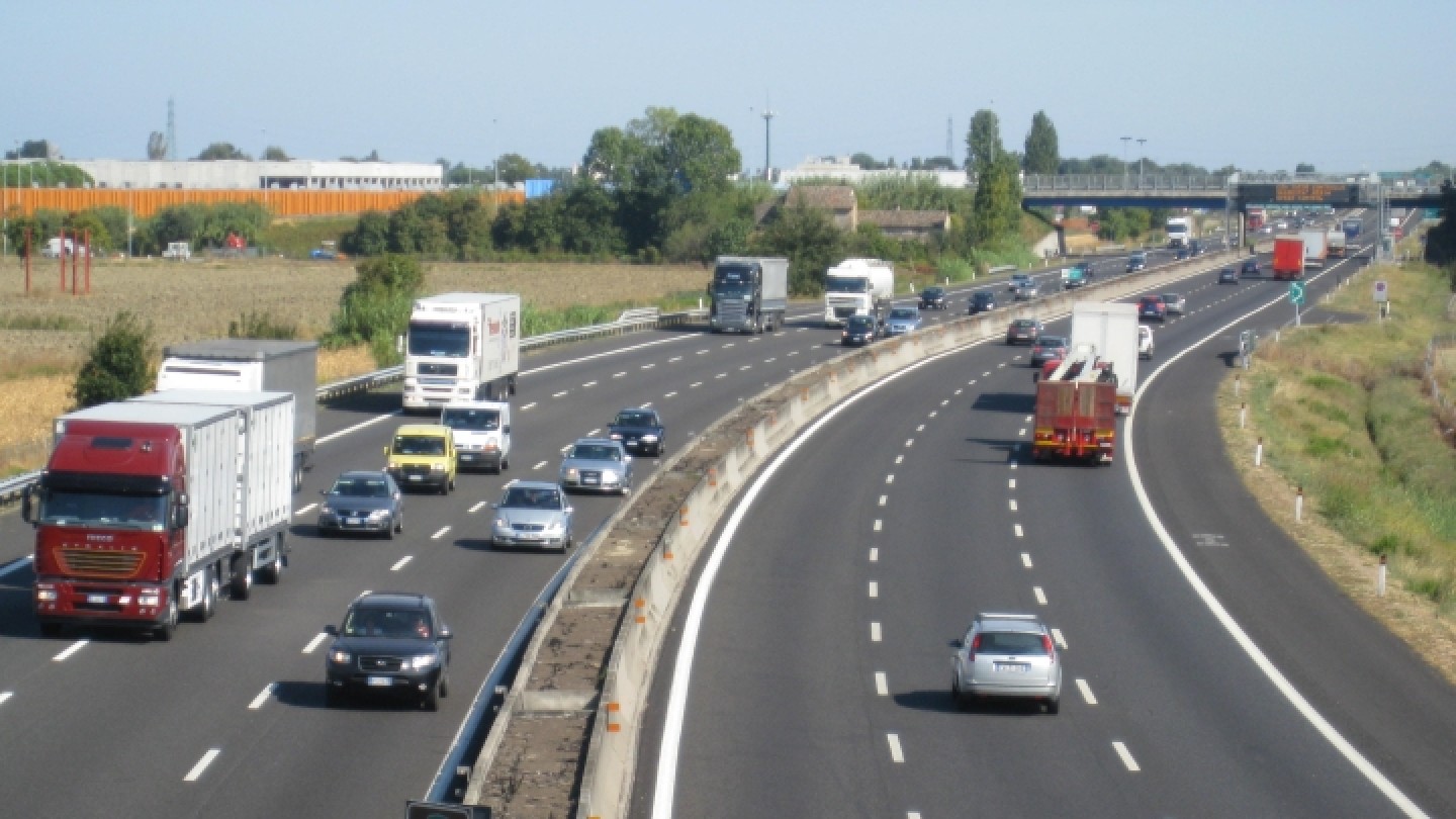 tratto autostradale