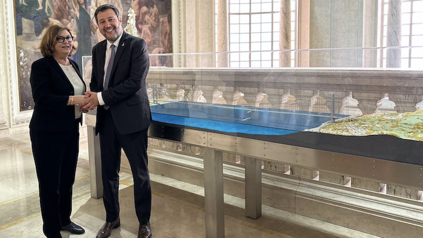 Il ministro Matteo Salvini e il Commissario europeo ai Trasporti Adina Valean