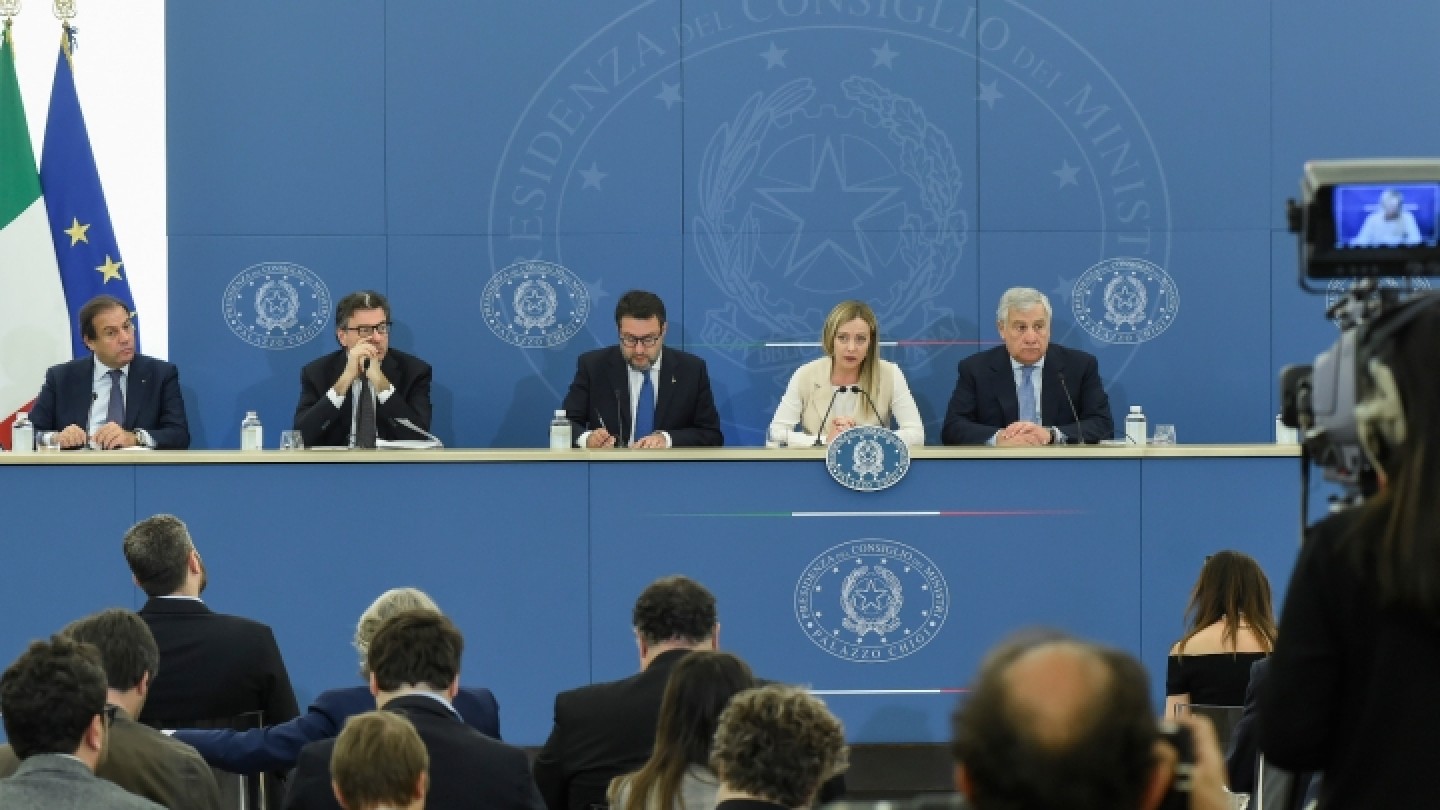 conferenza stampa ministro salvini