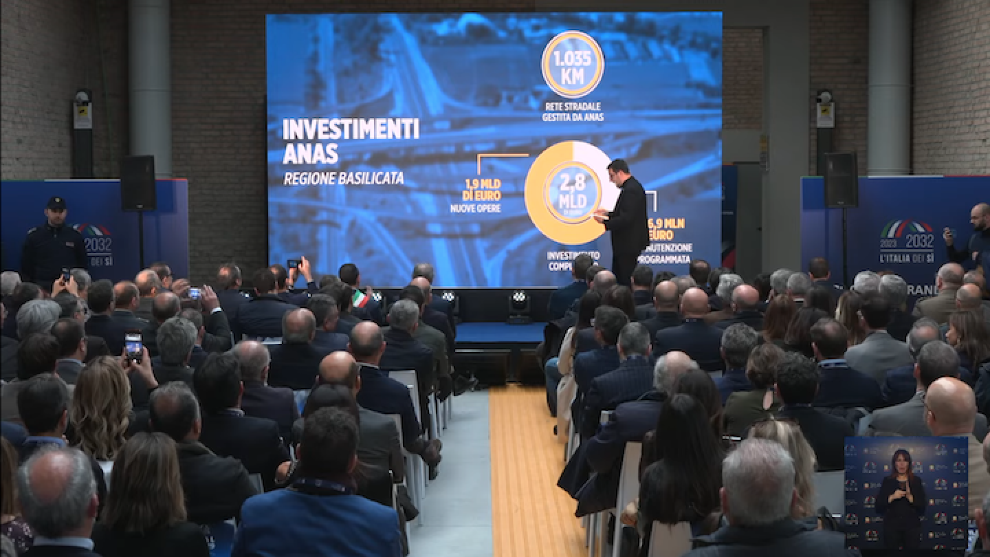 Il ministro Salvini all’evento “L’Italia dei Sì” a Potenza