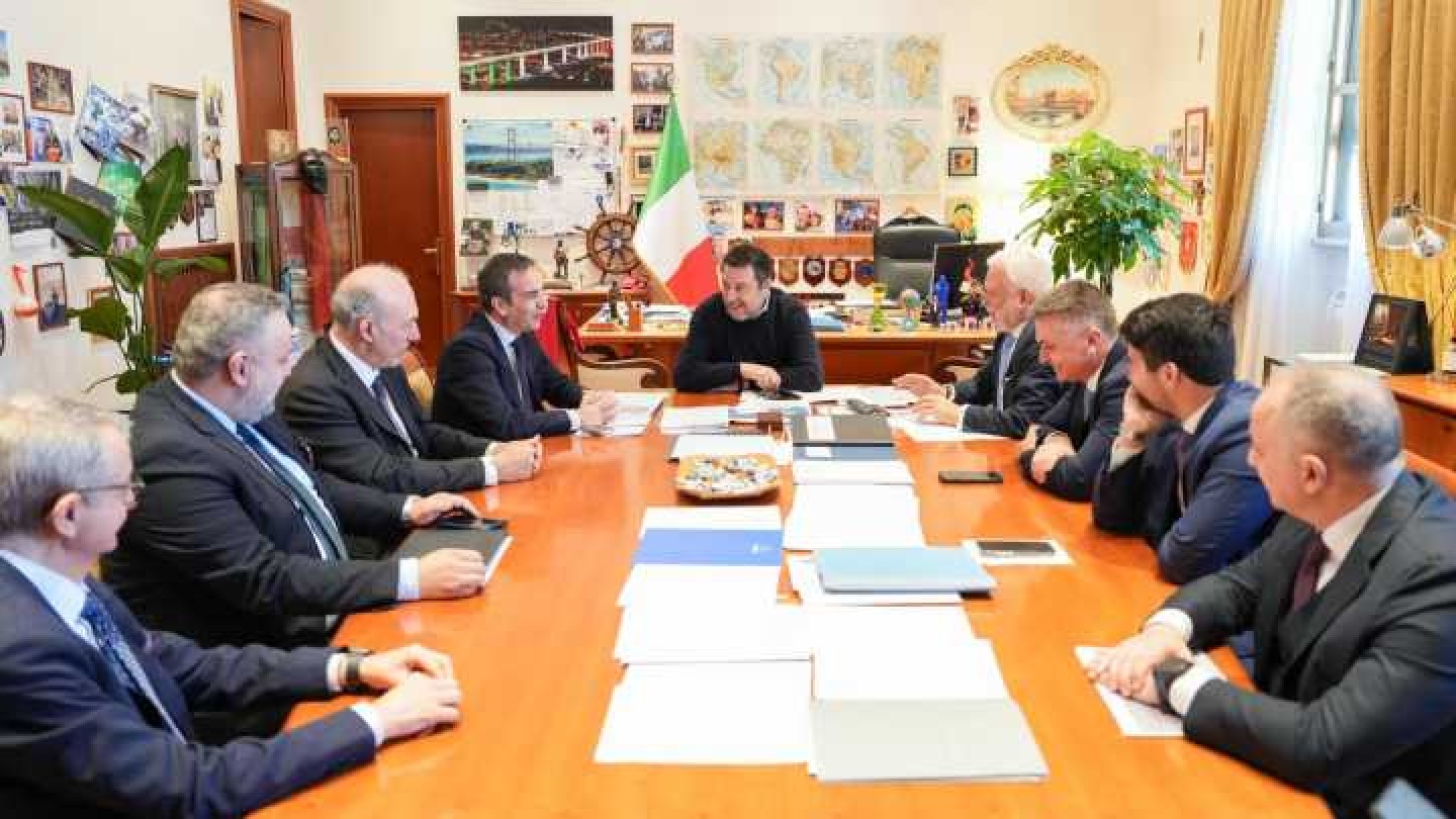 ministro Salvini riunione su Calabria e SS 106 Jonica