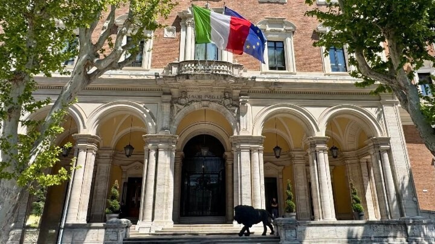 mit sede con leone 2025