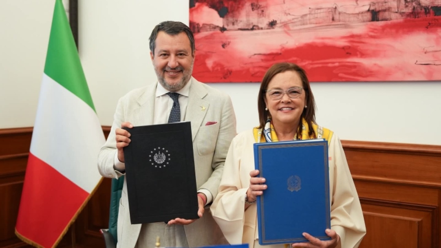 firma accordo conversione patenti italia el salvador